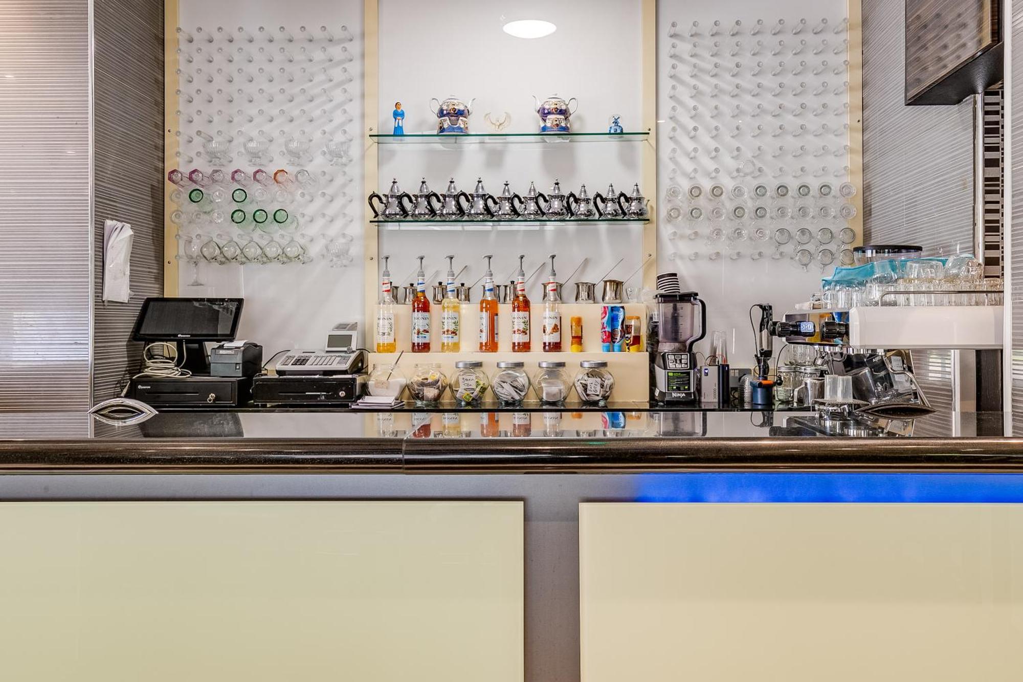 London Star Hotel Екстериор снимка