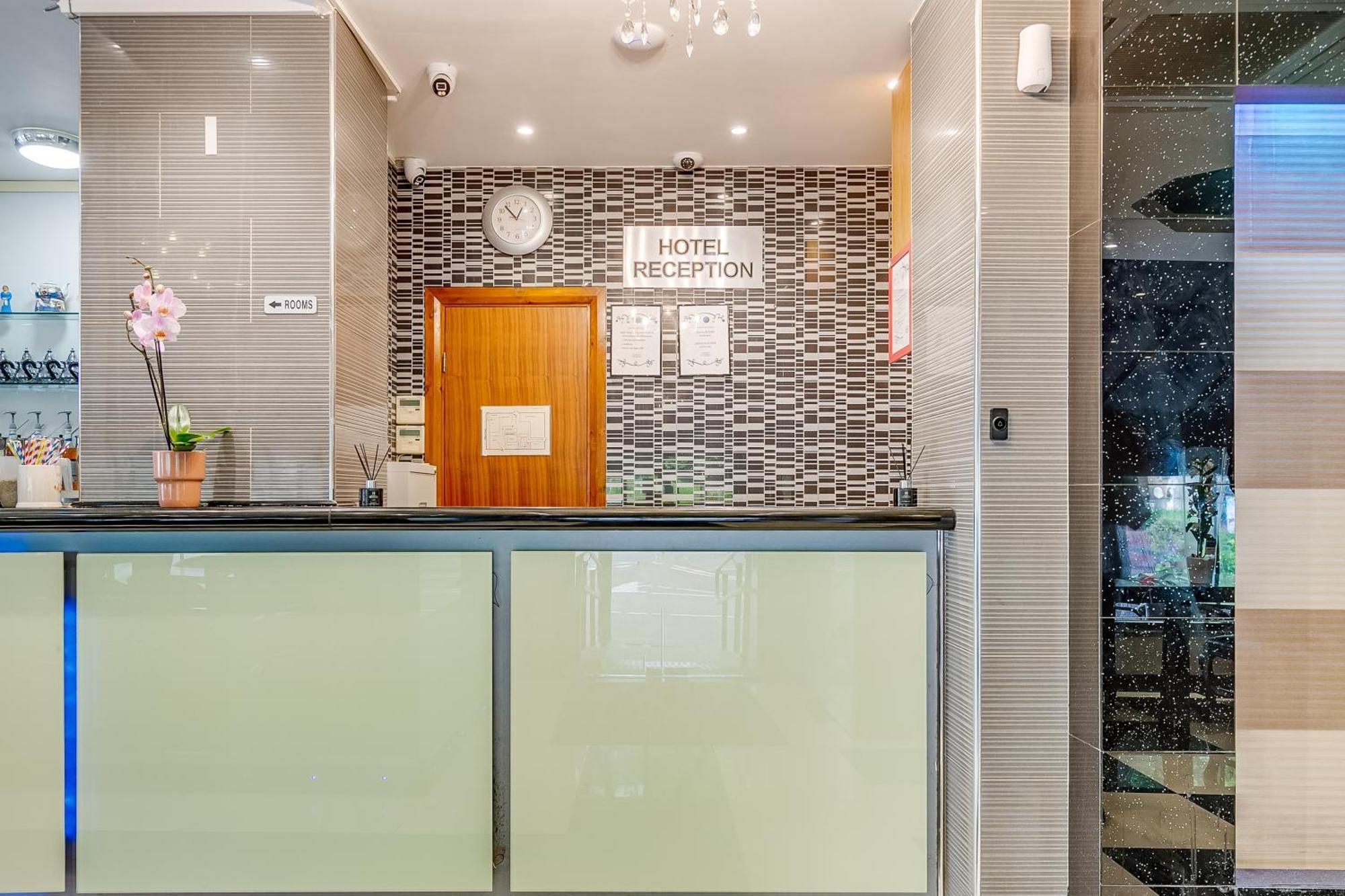 London Star Hotel Екстериор снимка